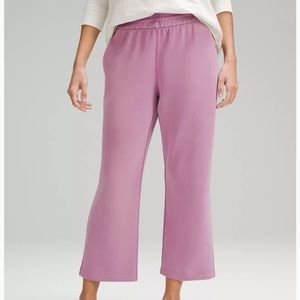 Softstreme Highrise Cropped Pant